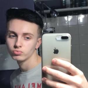 Meet your Posher, Justin